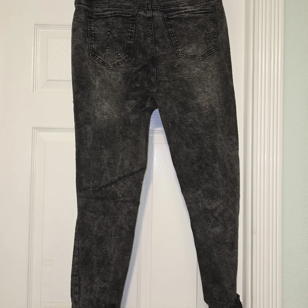 Jeans - Picture 2 of 2
